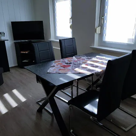 Ferienhaus Lipprechterode Apartman